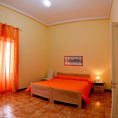 La Torre Bed & Breakfast Leverano Bagian luar foto