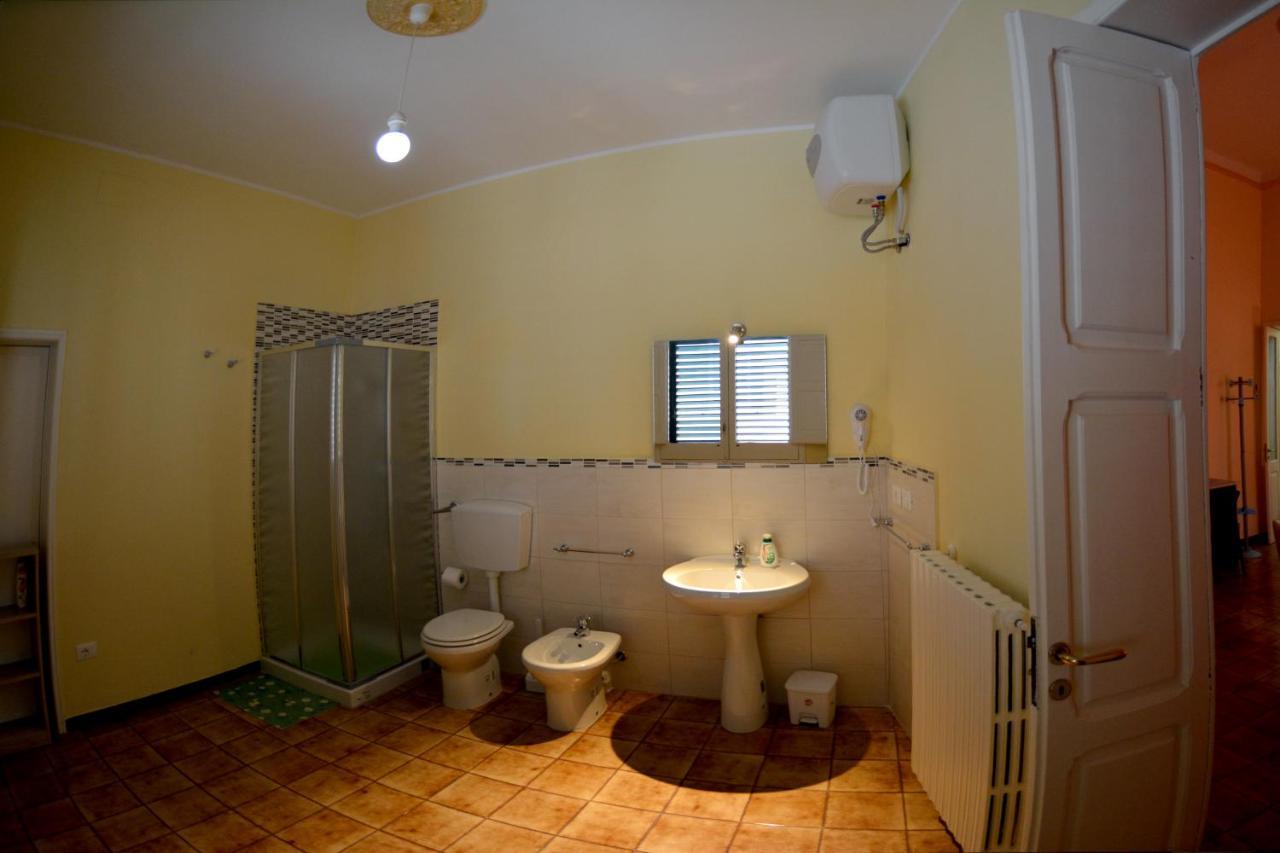 La Torre Bed & Breakfast Leverano Bagian luar foto